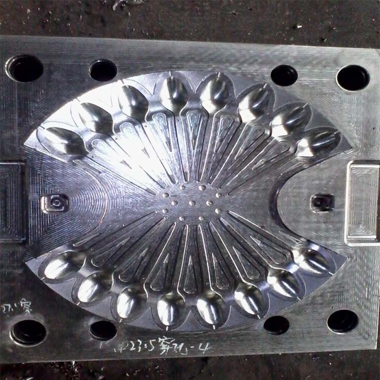 一次性勺子模具及產(chǎn)品